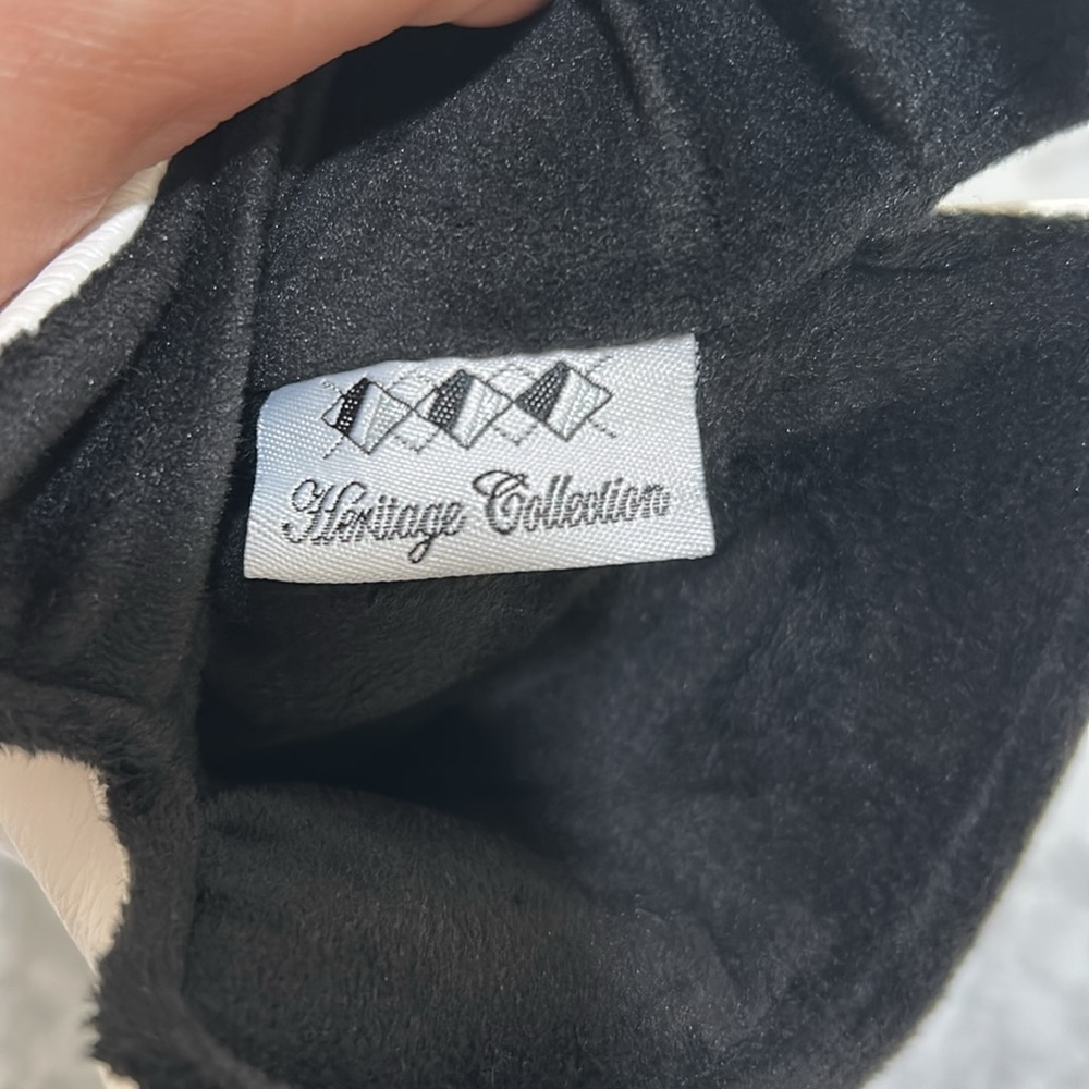 HERITAGE COLLECTION GOLF CLUB  HEAD COVER WITH LOGO WHITE N BLACK - Picture 7 of 7